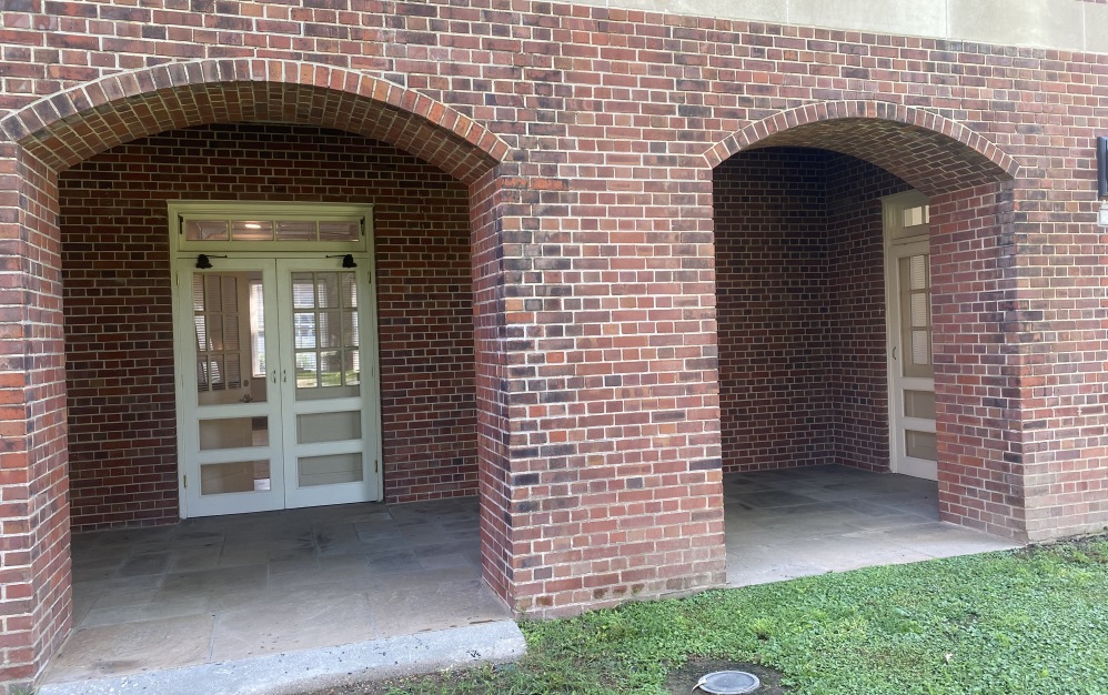 Marine East Wing – 101  - 3 bedroom floorplan layout with 3 bathrooms and 2446 square feet