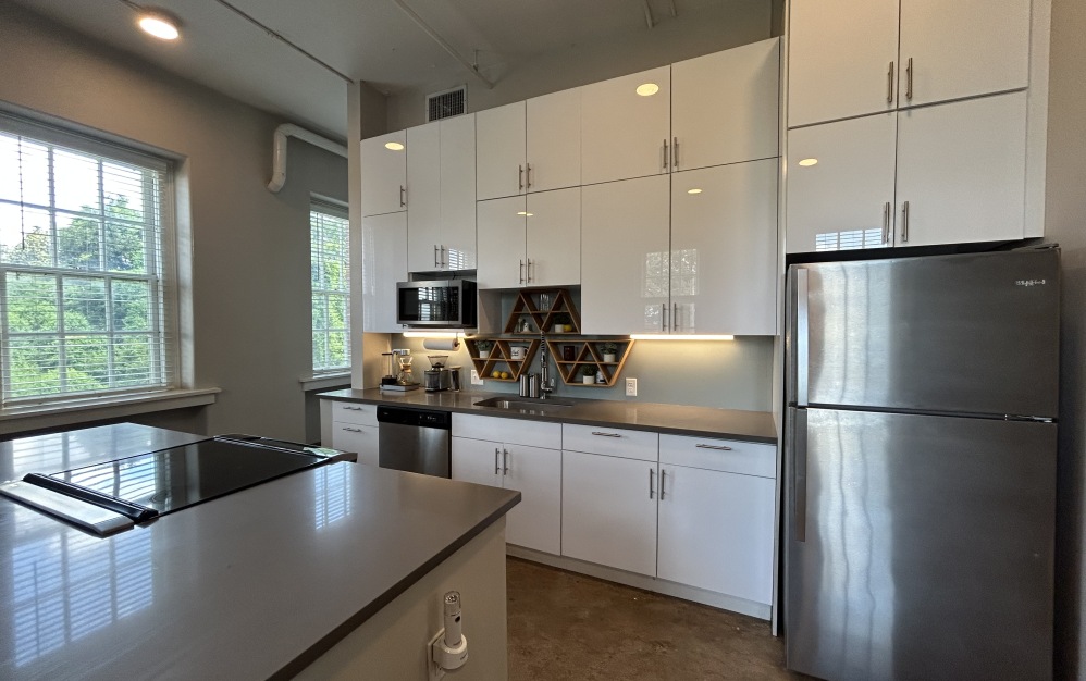 Marine North Wing – 315 - 2 bedroom floorplan layout with 2 bathrooms and 1155 square feet (Floor 3)